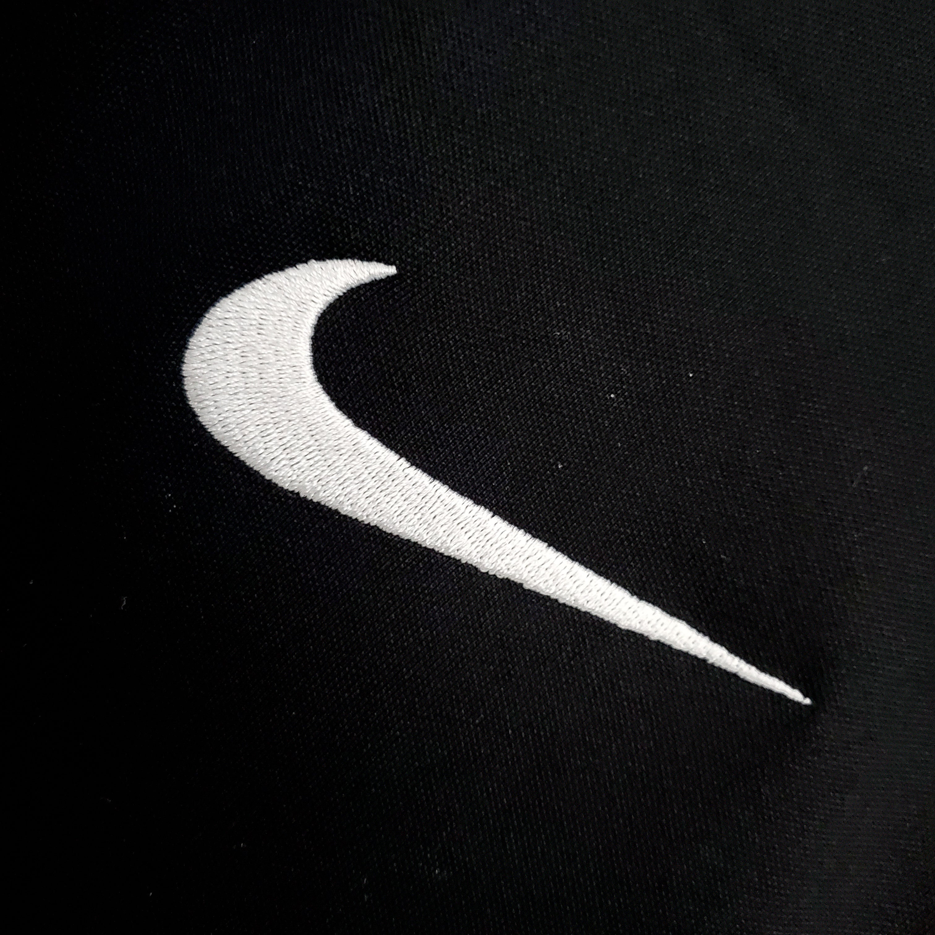 Eintracht Frankfurt away jersey. Season 20/21