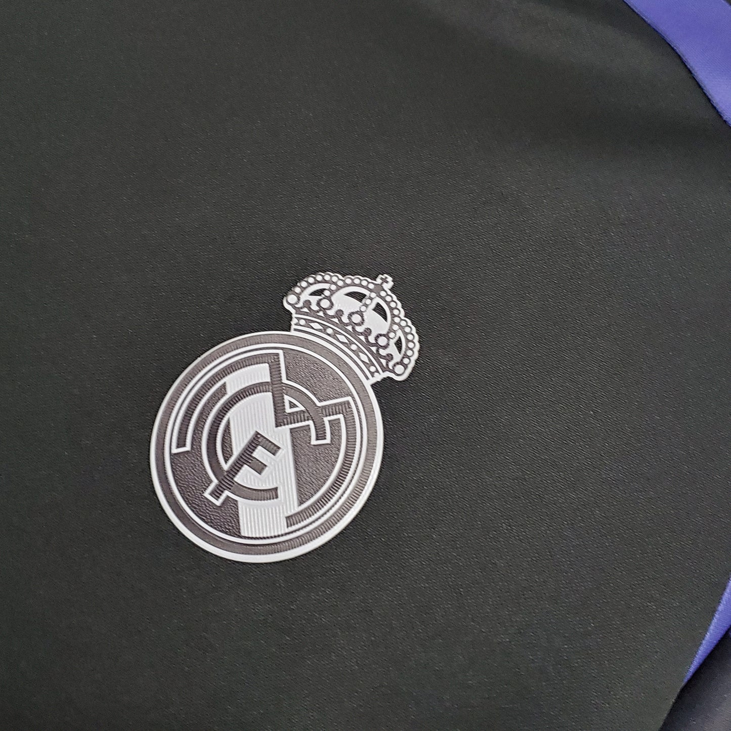 Real Madrid longsleeve away jersey. Season 16/17
