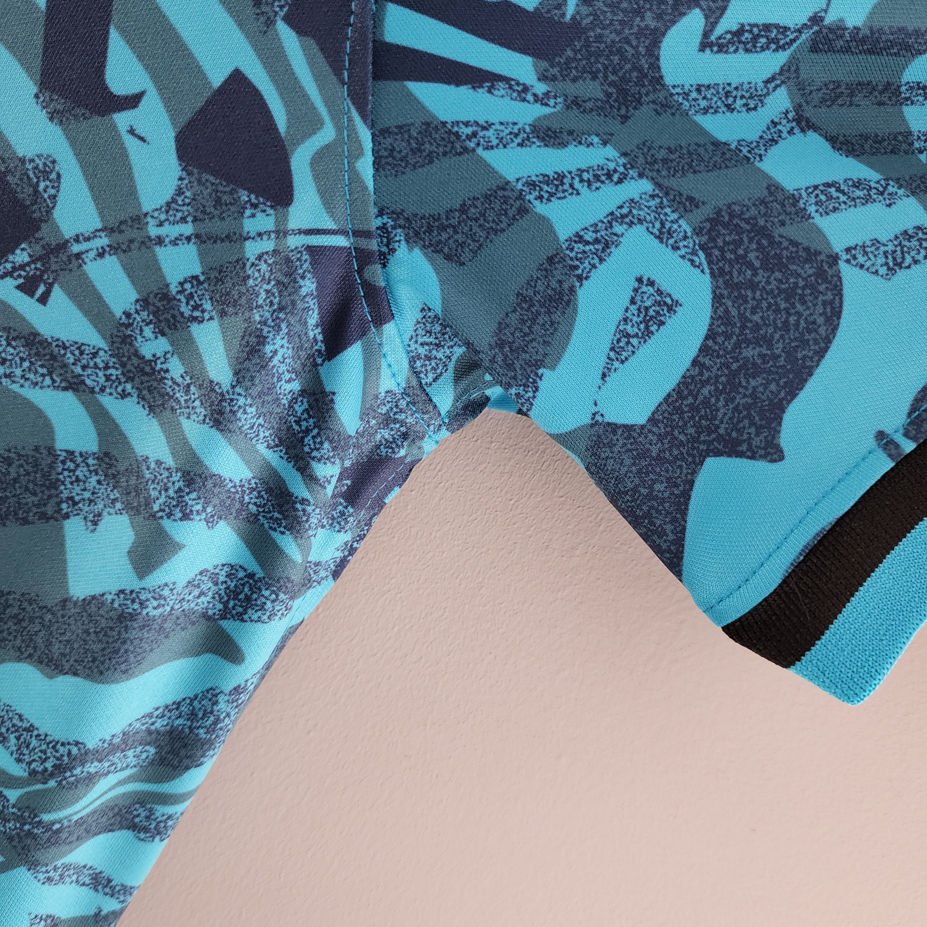 Tottenham Hotspur third jersey. Season 22/23