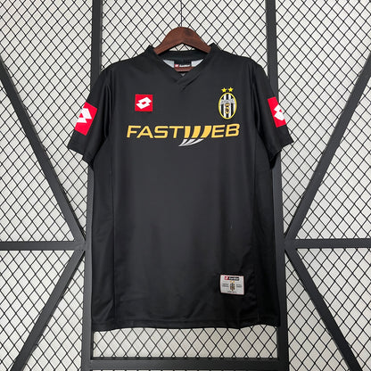 Juventus away jersey. Season 01/02