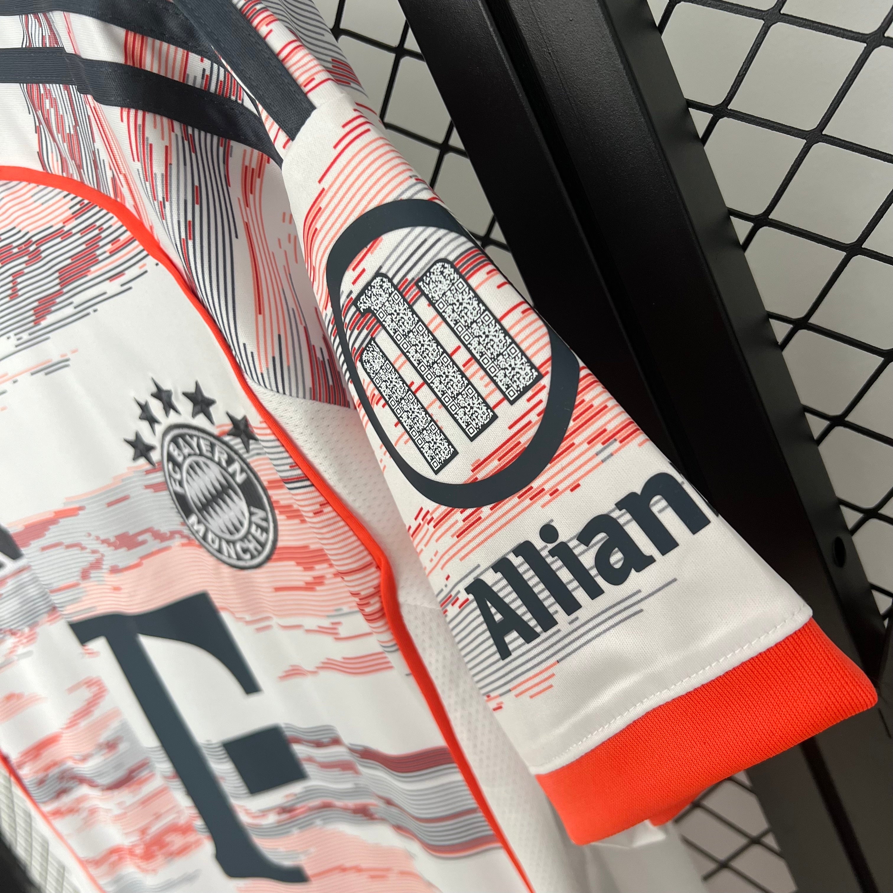 Bayern Munich third jersey. Season 25/26.