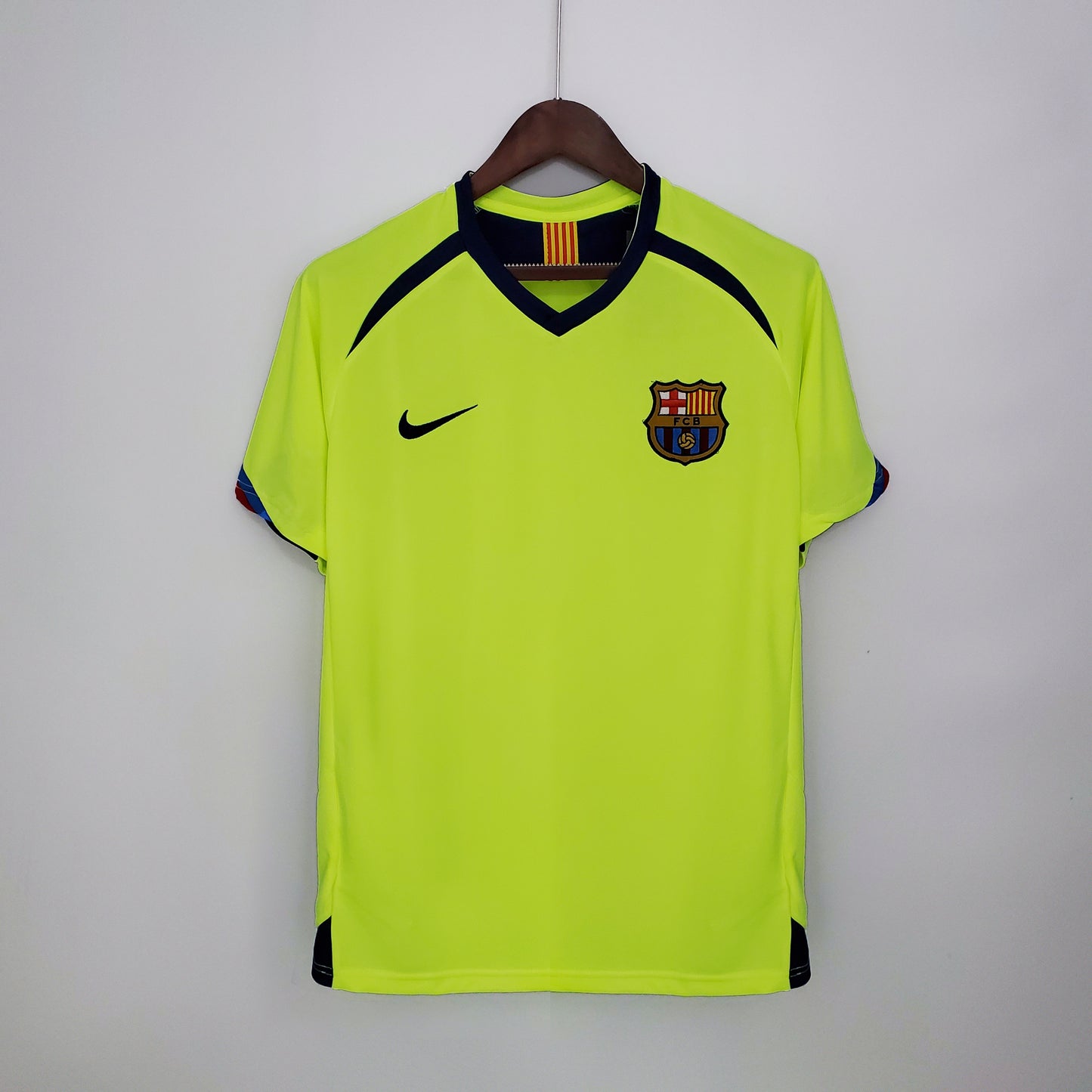 Barcelona away jersey. Season 05/06