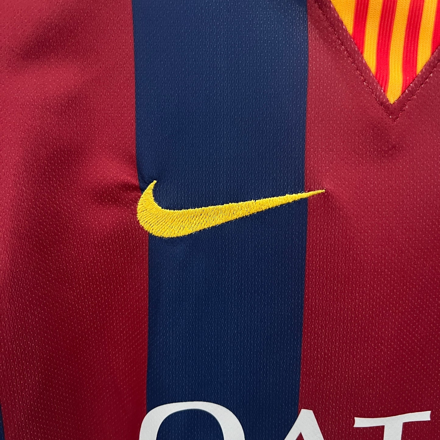 Barcelona home kids set. Season 14/15