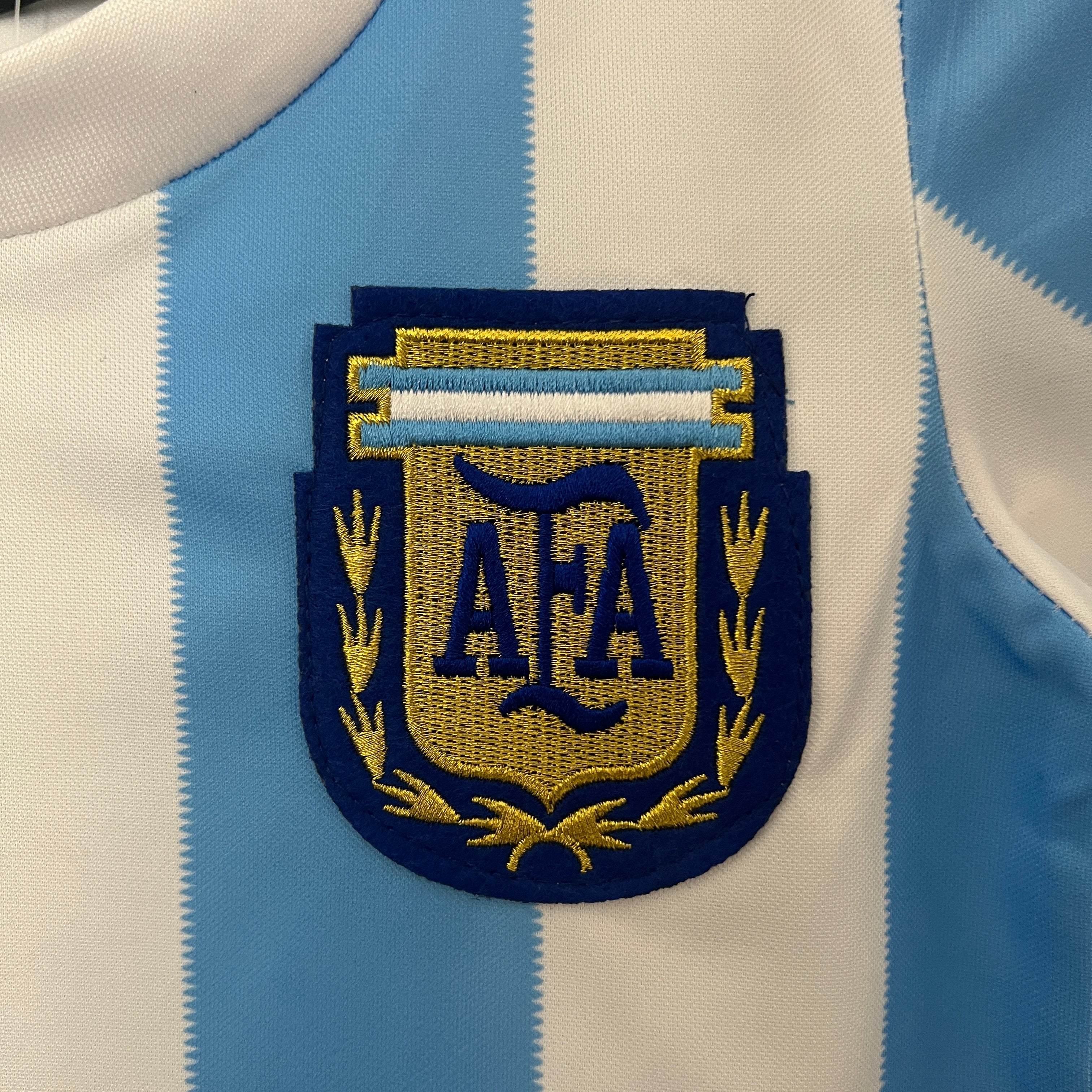 Argentina 1986 home kids set.