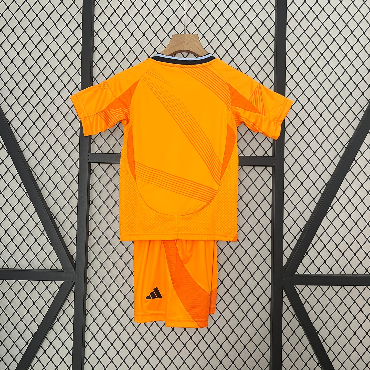 Real Madrid away kids set. Season 24/25