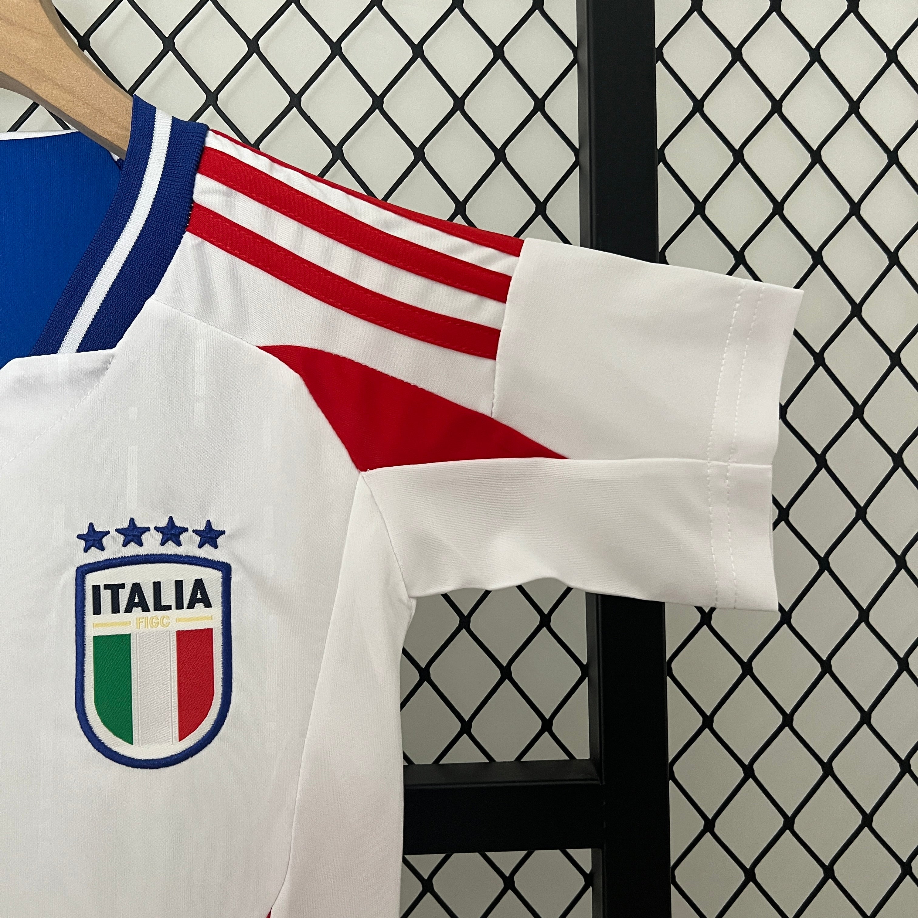 Italy 2024 away kids set.