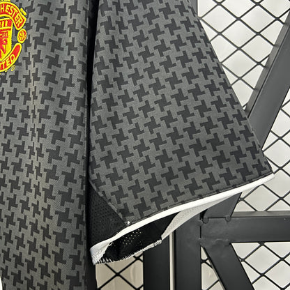 Manchester United away jersey. Season 03/04