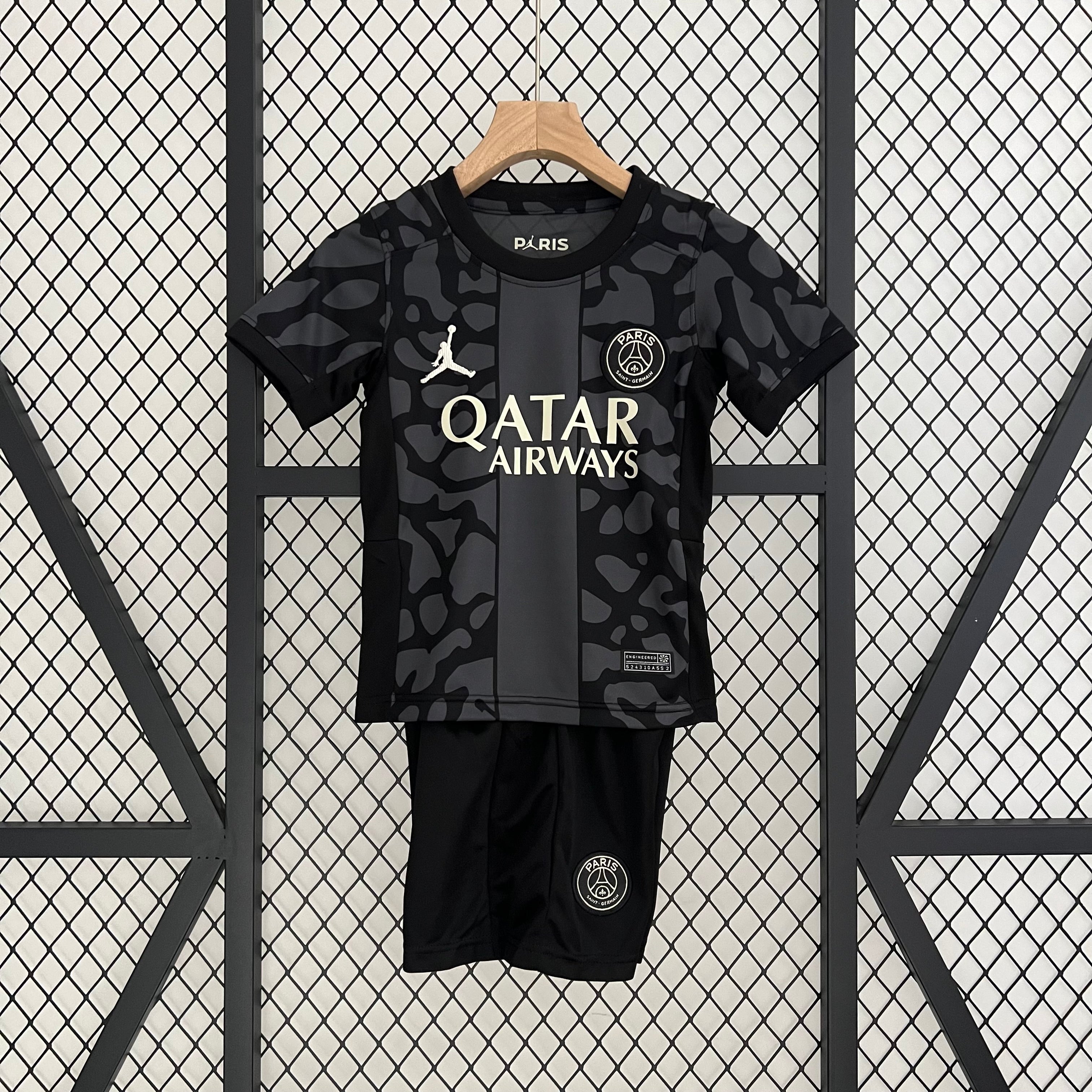 PSG third kids set. Season 23/24