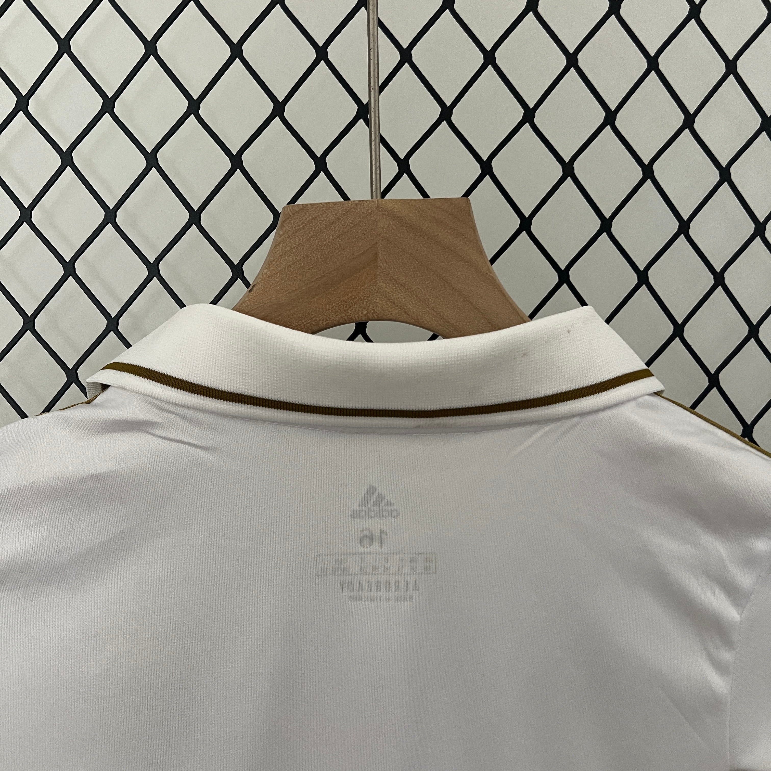 Real Madrid home kids set. Season 11/12