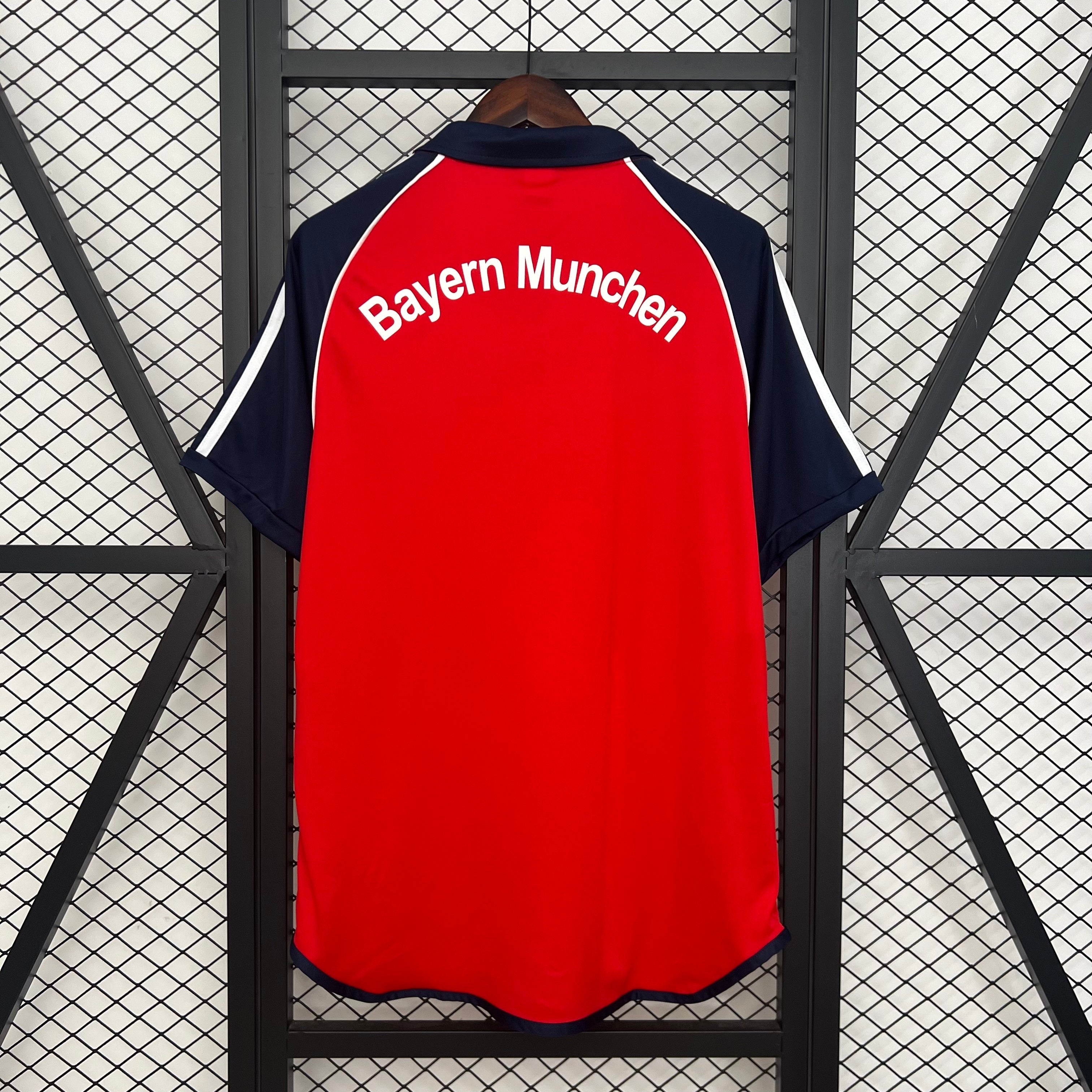 Bayern Munich home jersey. Season 00/01