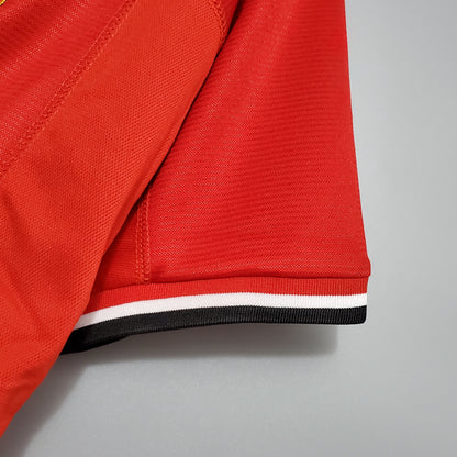 Manchester United home jersey. Season 00/02