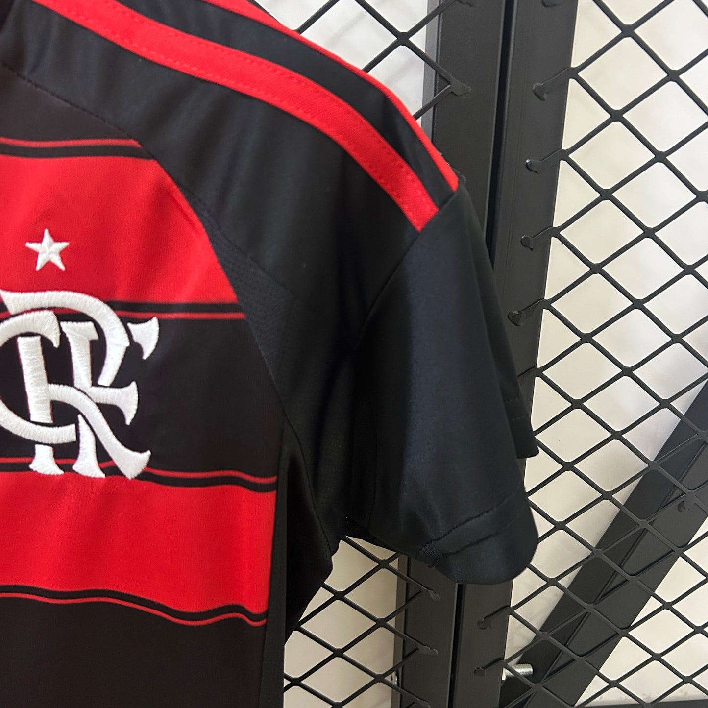Flamengo home jersey for women. Season 24/25