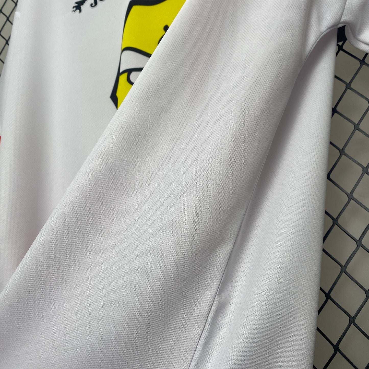 Rayo Valecano home jersey. Season 01/02