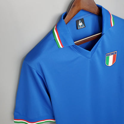 Italy home jersey. Season 82/83