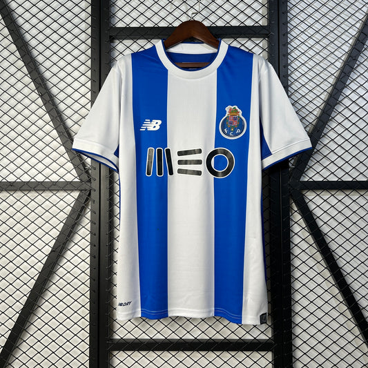 FC Porto home jersey. Season 17/18