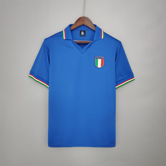 Italy home jersey. Season 82/83