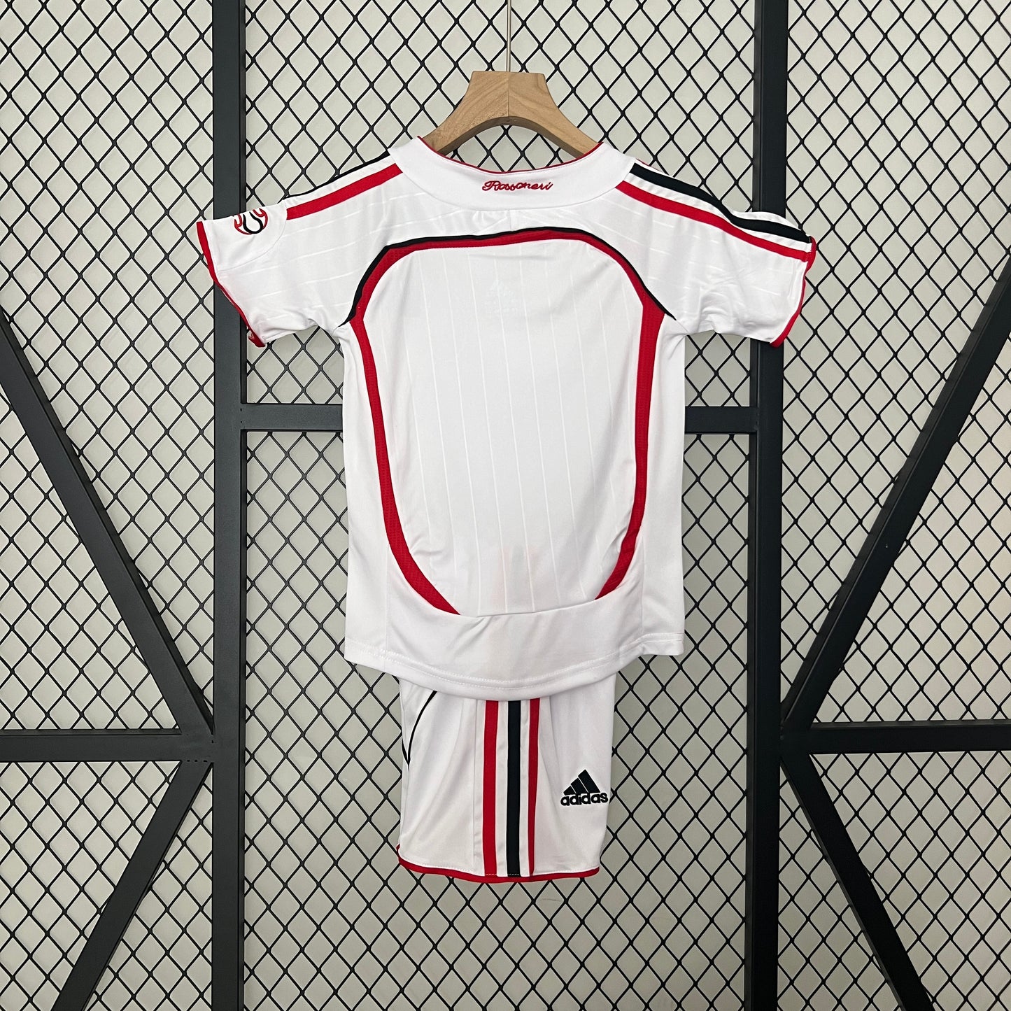 AC Milan away kids set. Season 06/07