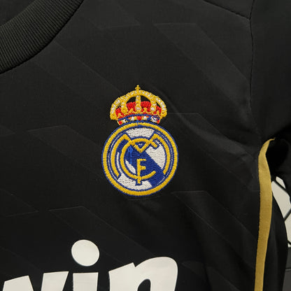 Real Madrid away kids set. Season 11/12