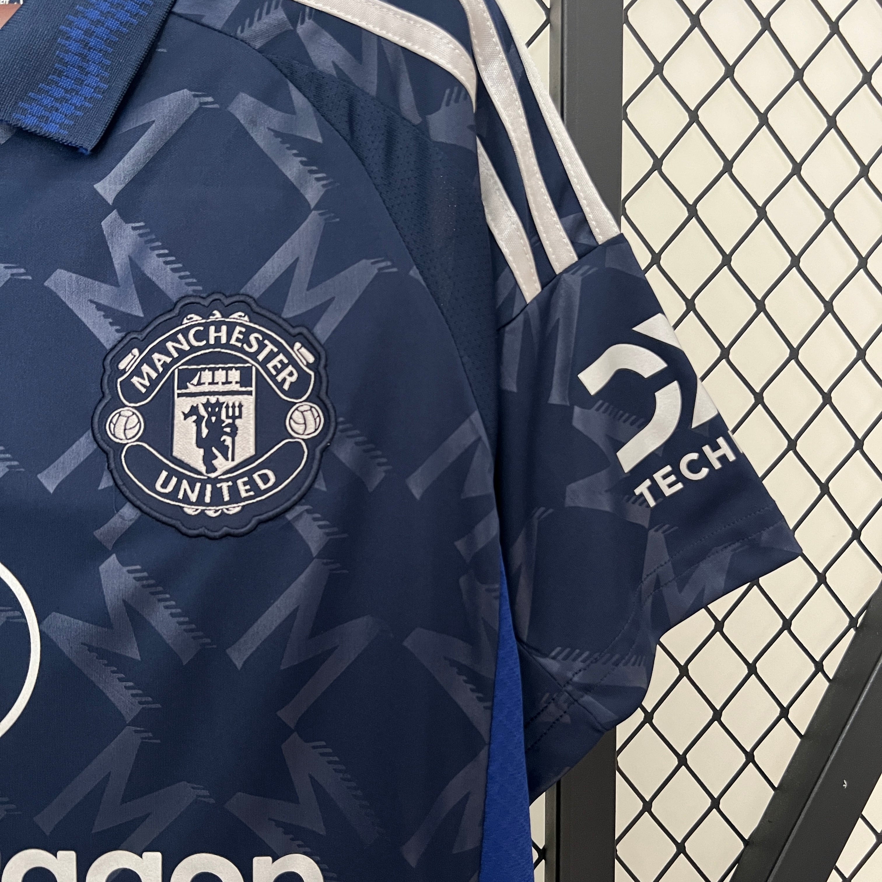 Manchester United away jersey. Season 24/25