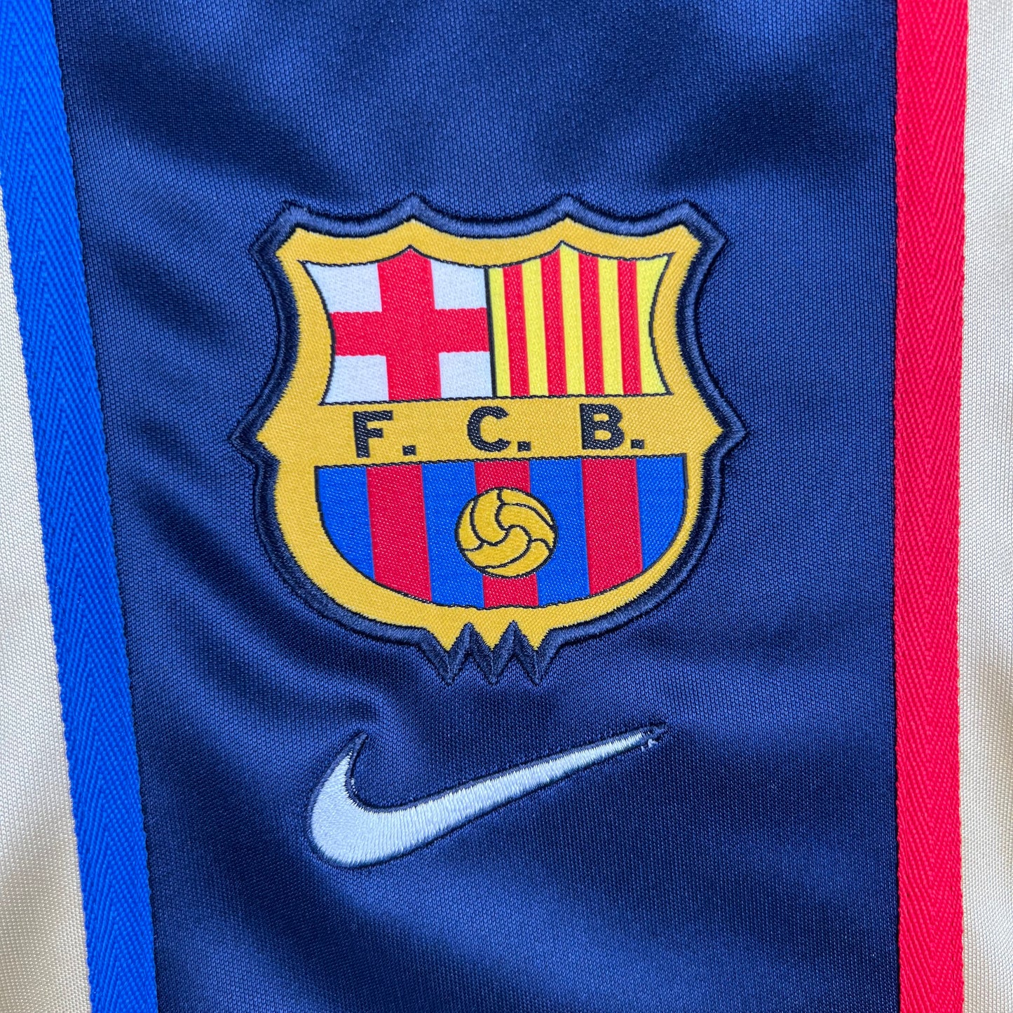 Barcelona away jersey. Season 01/02
