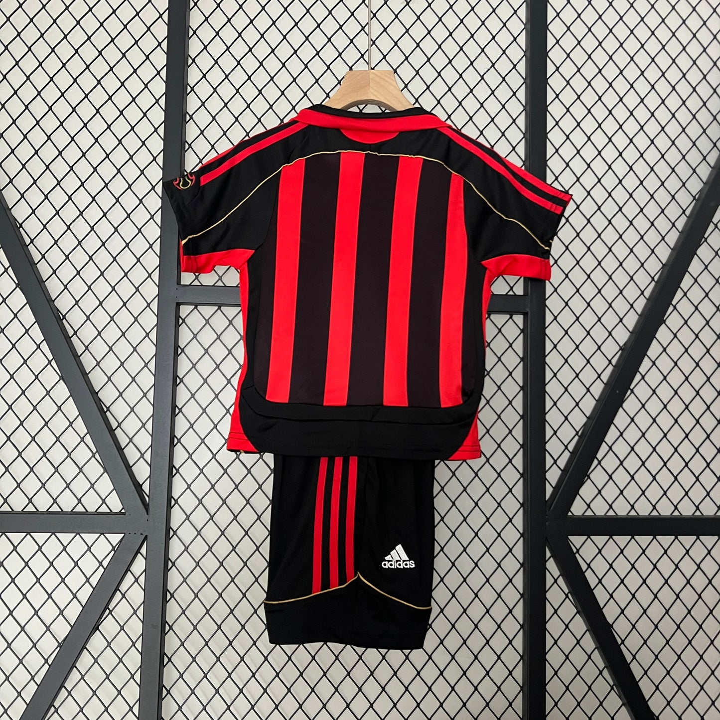 AC Milan home kids set. Season 06/07