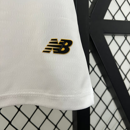 Sao Paulo home jersey for women. Season 24/25