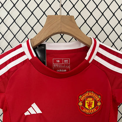 Manchester United home kids set. Season 24/25