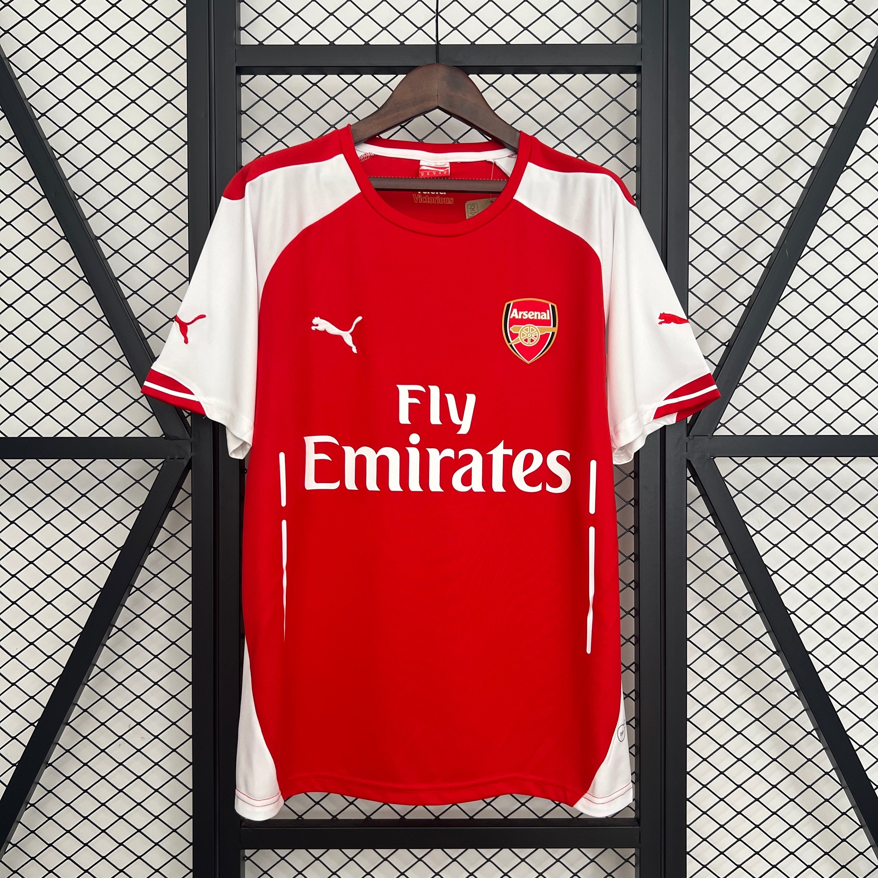 Arsenal home jersey. Season 14/15
