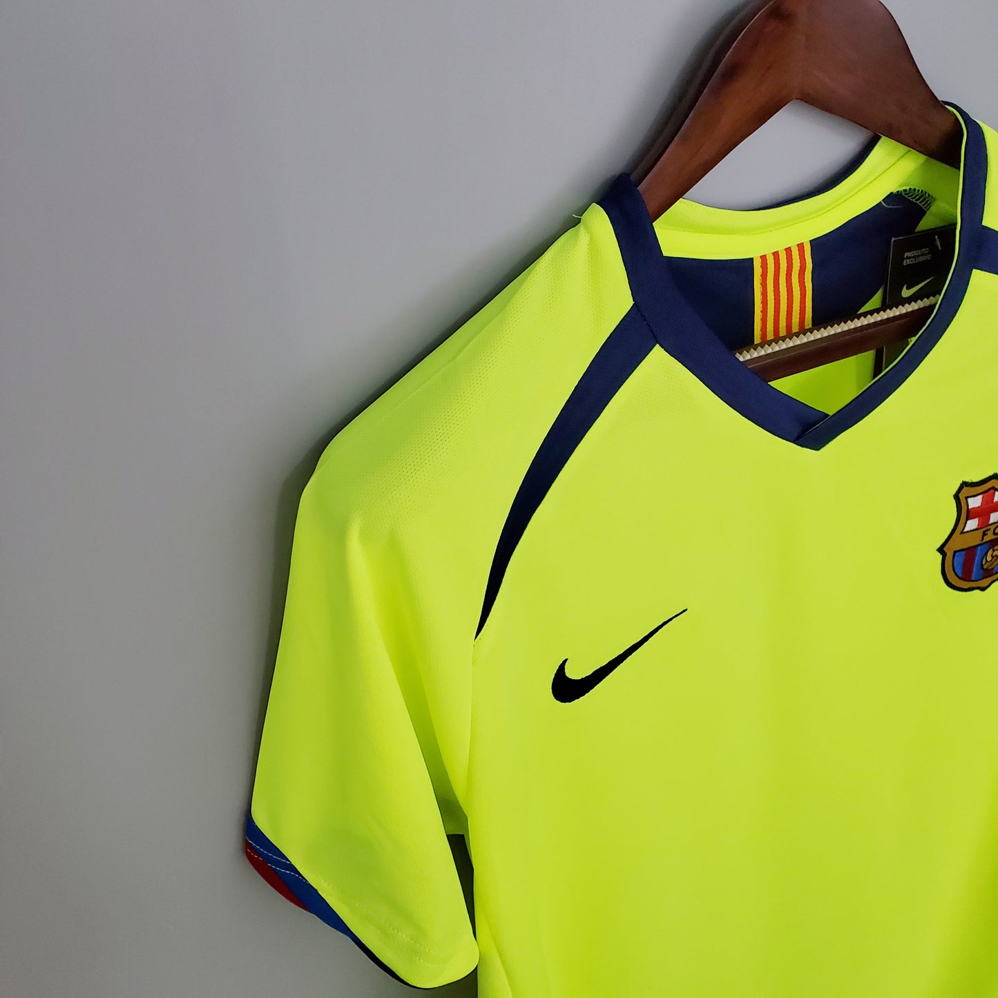 Barcelona away jersey. Season 05/06