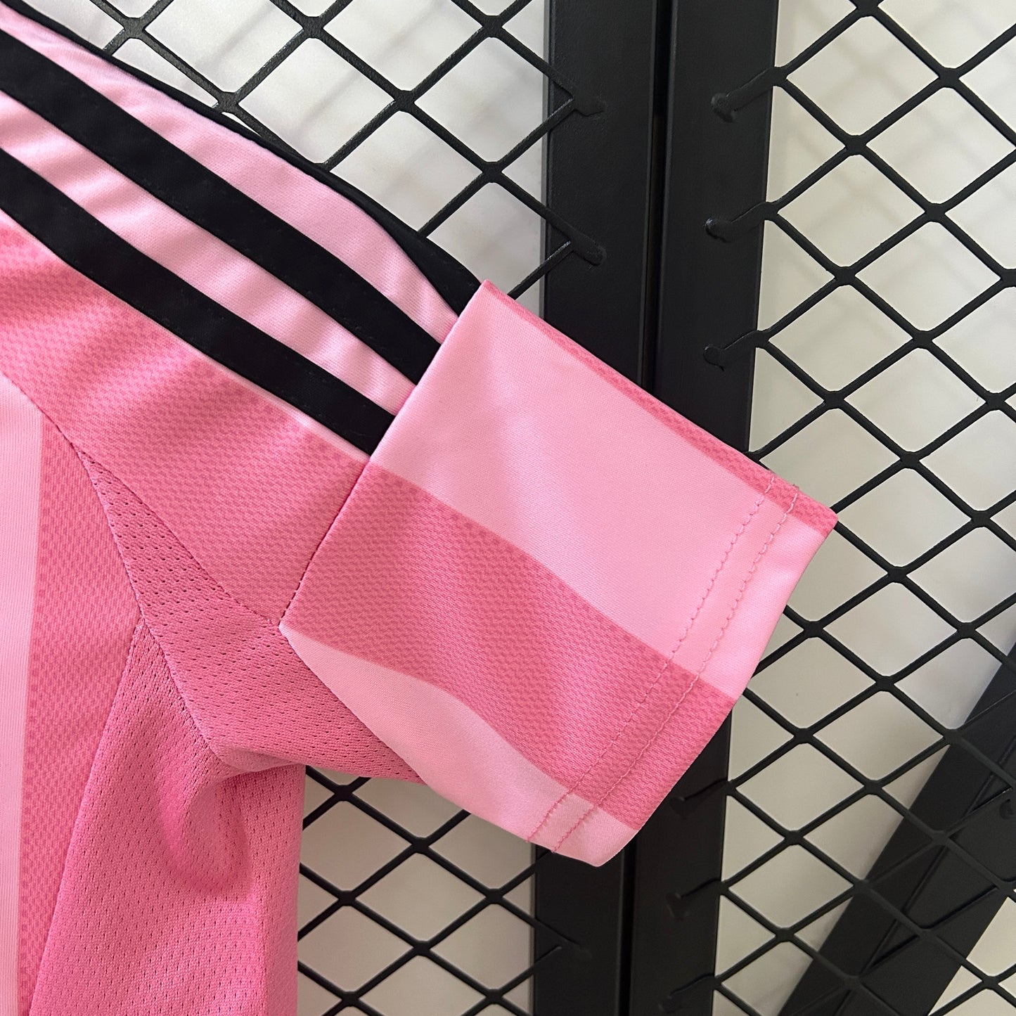 Inter Miami home kids set. Season 25/26