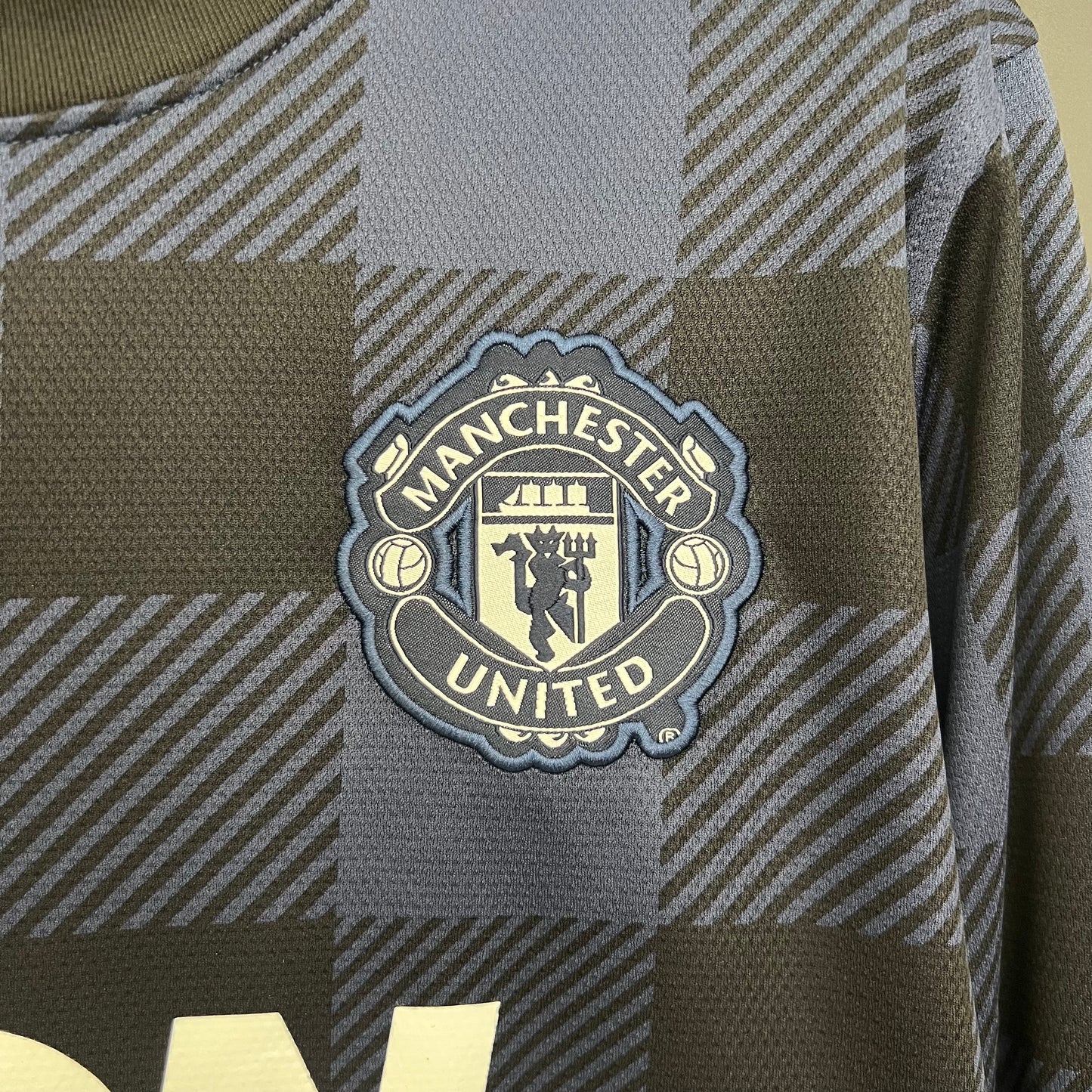 Manchester United longsleeve away jersey. Season 13/14