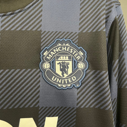 Manchester United longsleeve away jersey. Season 13/14