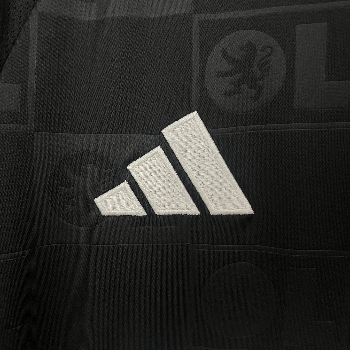 Olympique Lyon away jersey. Season 24/25