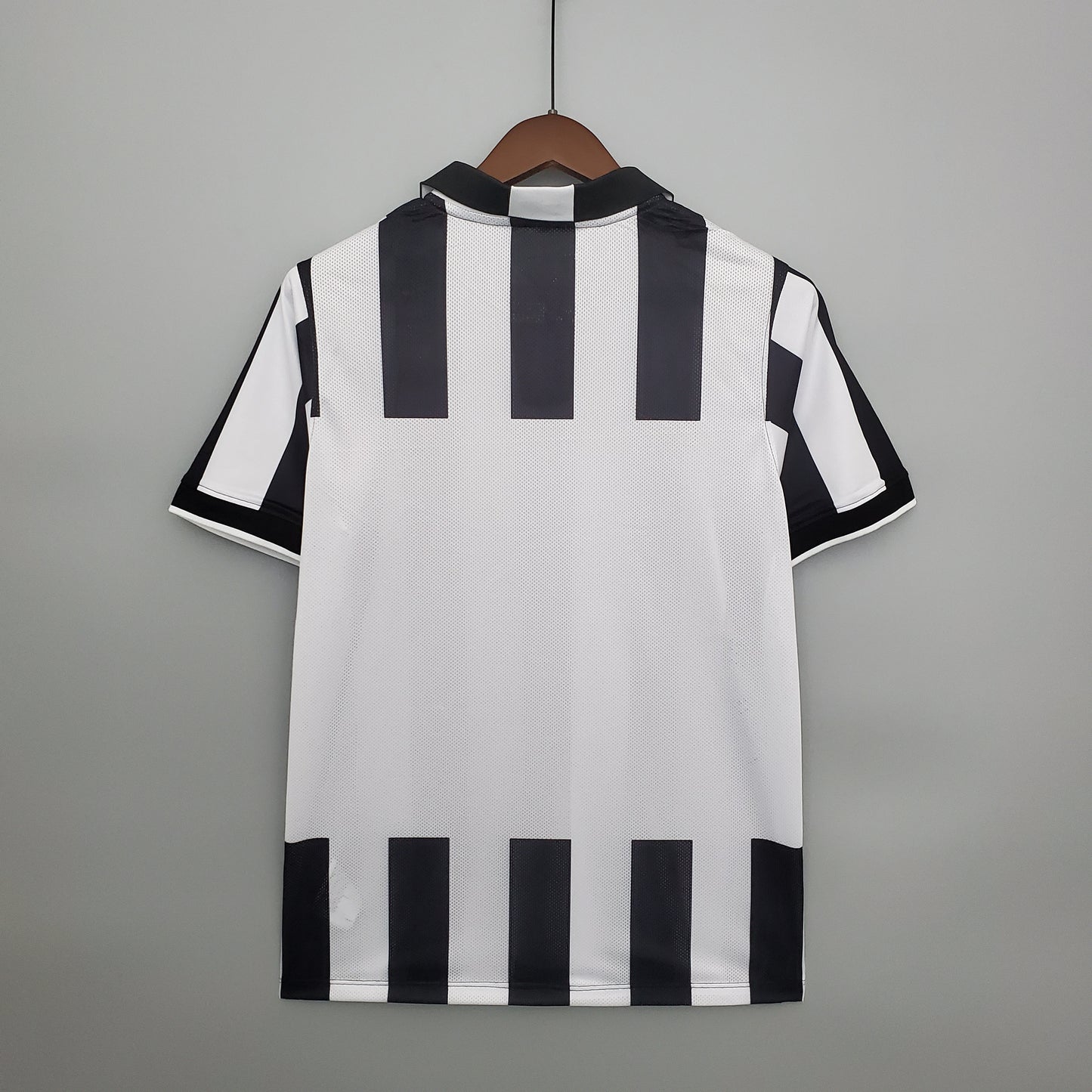 Juventus home jersey. Season 14/15