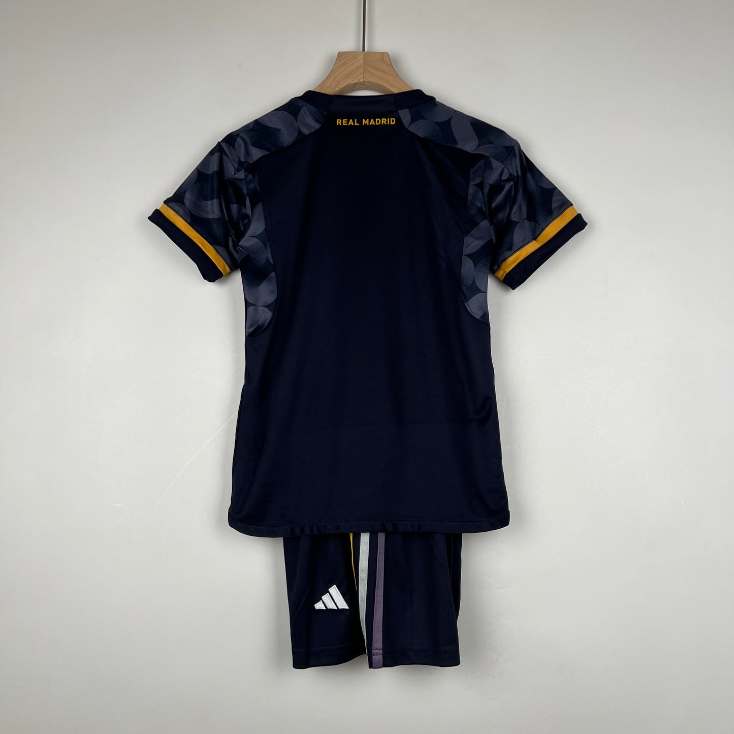 Real Madrid third kids set. Season 23/24