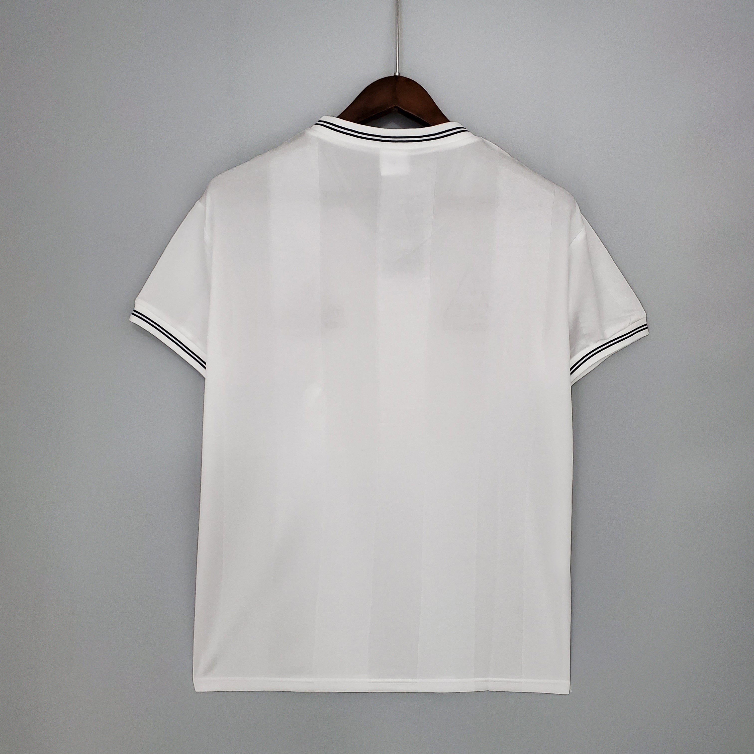 Tottenham Hotspur home jersey. Season 83/84