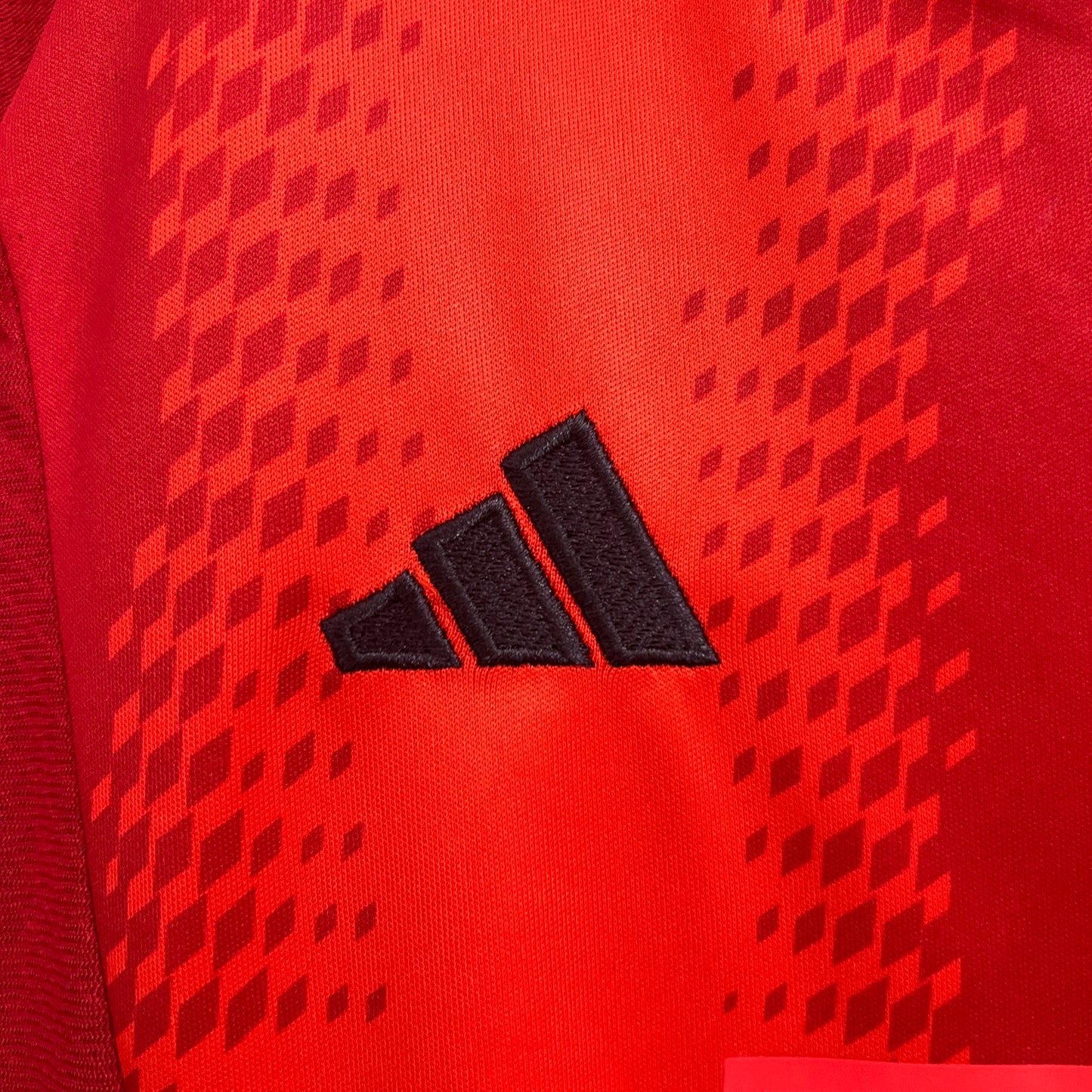 Bayern Munich home kids set. Season 24/25