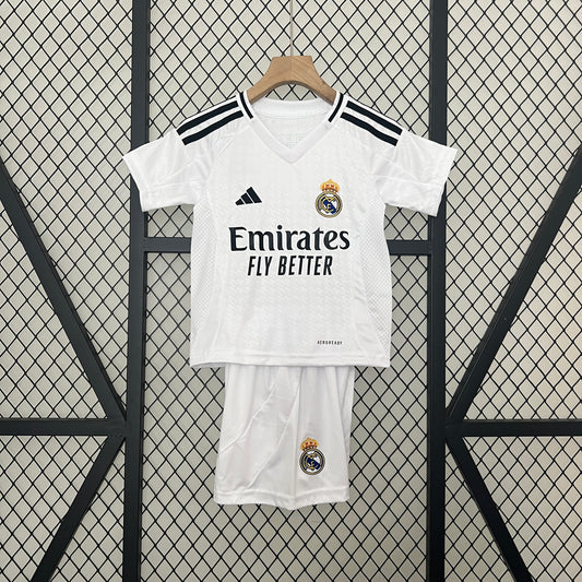 Real Madrid home kids set. Season 24/25