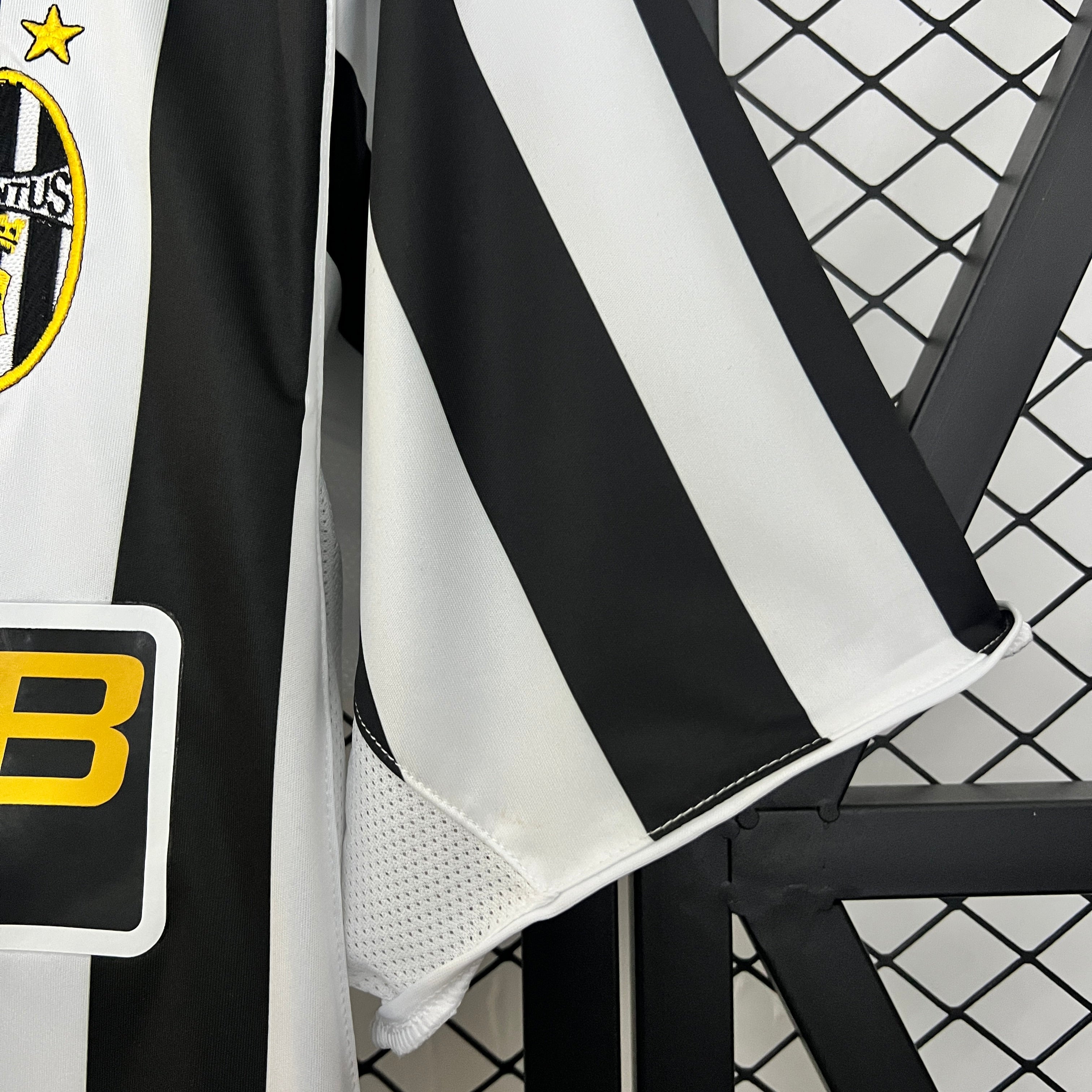 Juventus home jersey. Season 03/04