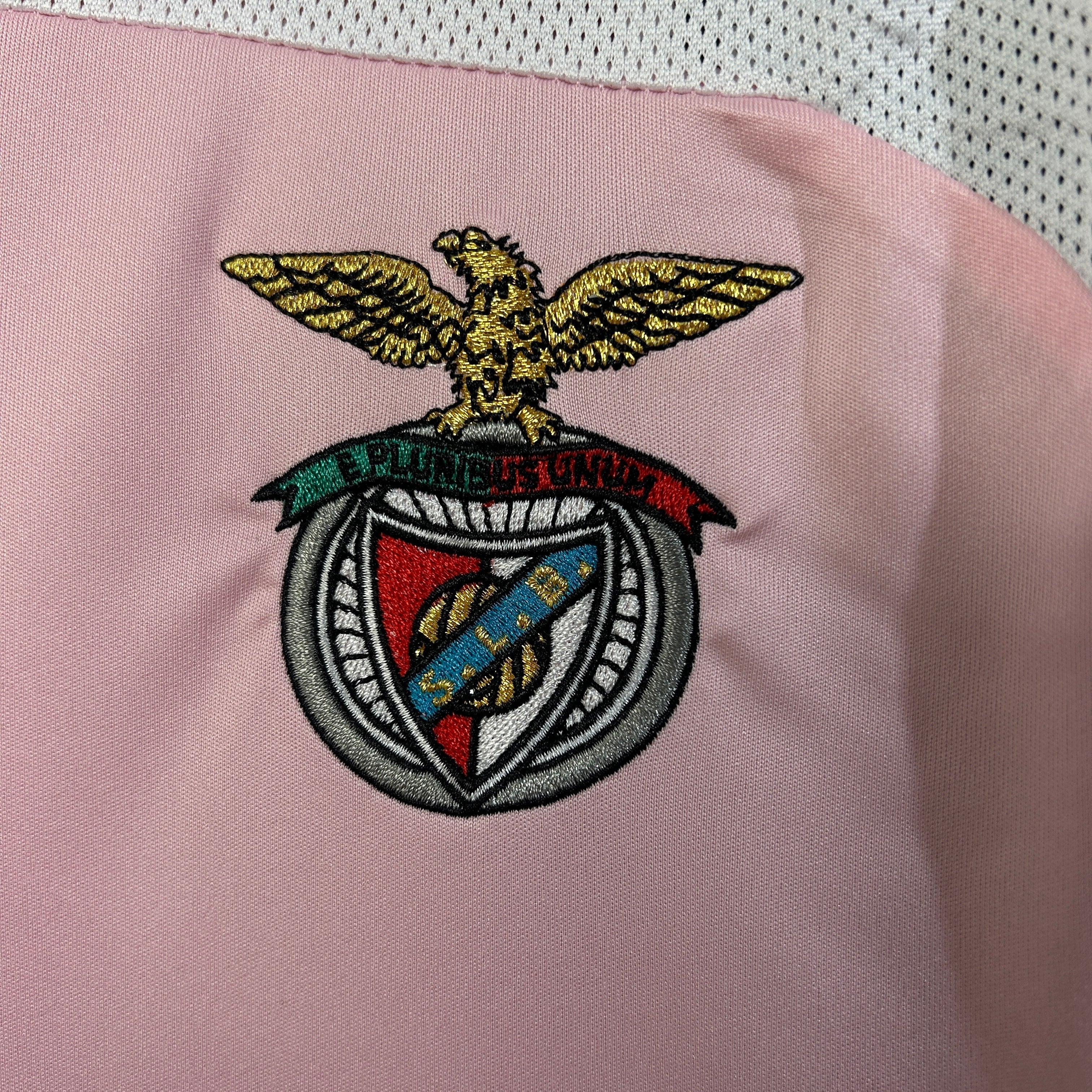 Benfica away jersey. Season 07/08.