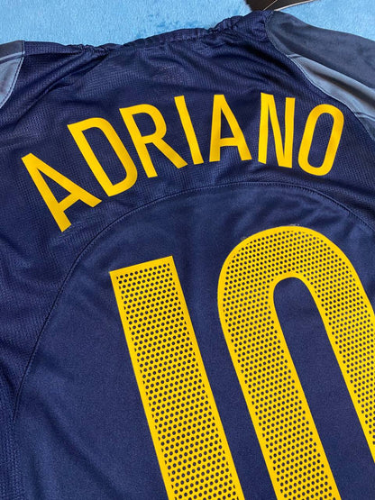 Inter Milan third jersey. Season 04/05. Adriano Leite Ribeiro "Imperador"