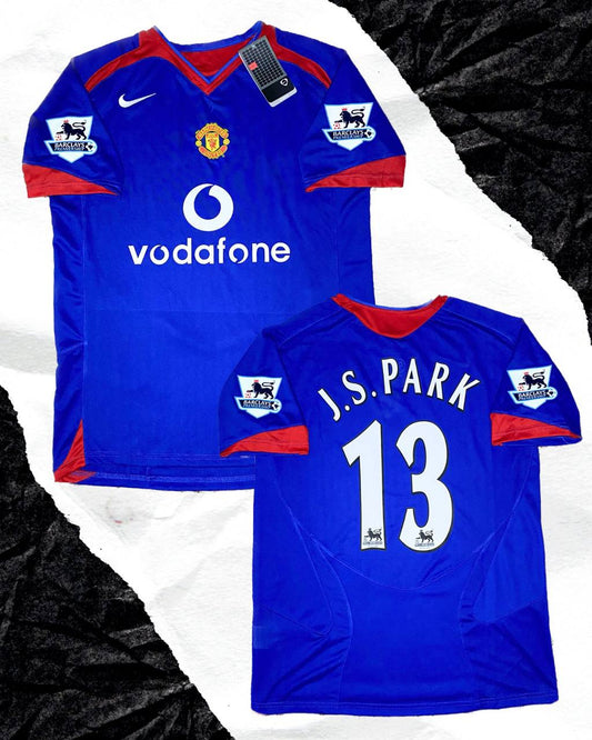 Manchester United Away jersey. Season 05/06. Ji Sung Park
