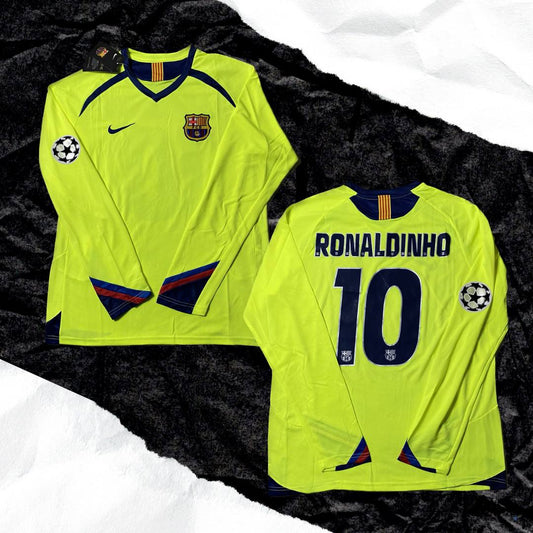 Barcelona away jersey. Season 05/06. Ronaldinho Gaucho
