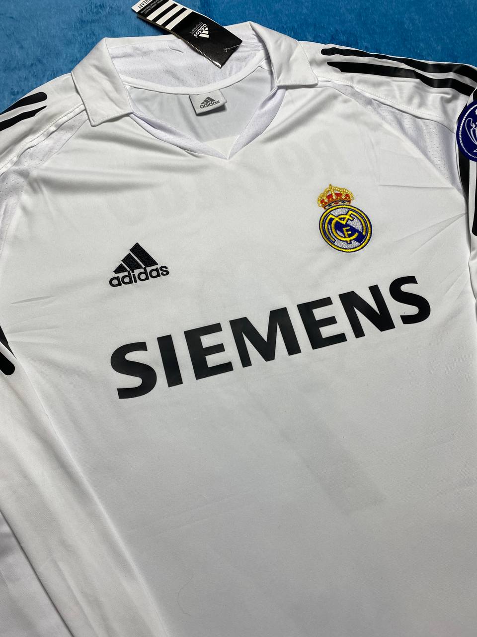 Real Madrid home jersey. Season 05/06. Ronaldo Nazario
