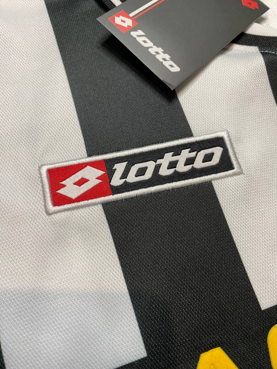 Juventus home jersey. Season 01/02. Edgar Davids