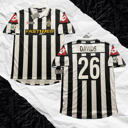 Juventus home jersey. Season 01/02. Edgar Davids