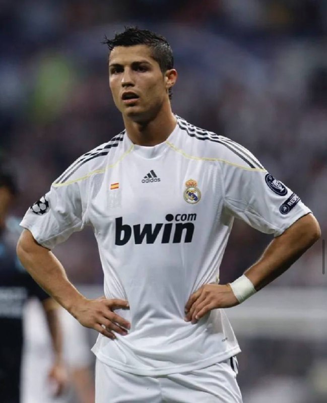 Real Madrid home jersey. Season 09/10. Cristiano Ronaldo