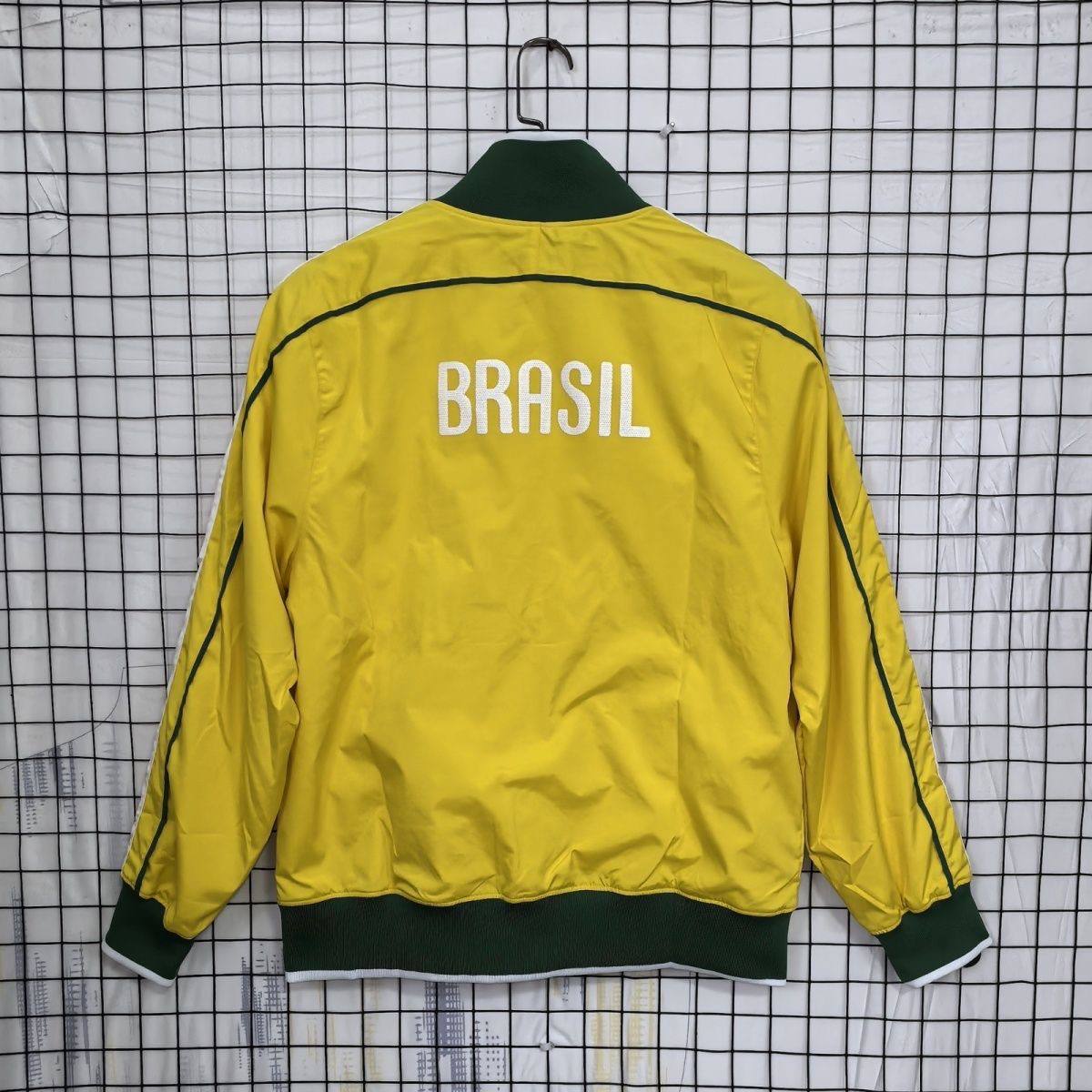 Brazil 2010 vintage windbreaker