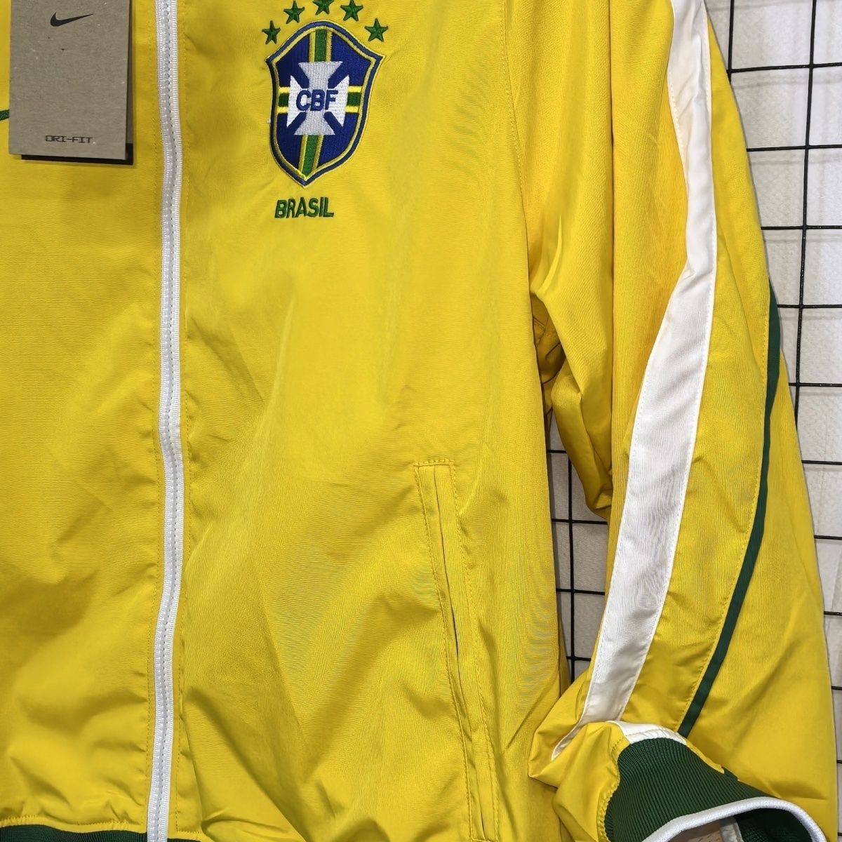 Brazil 2010 vintage windbreaker